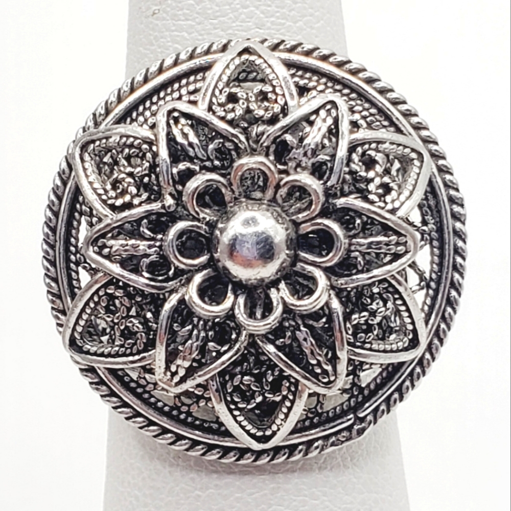 Silver Flower Ring